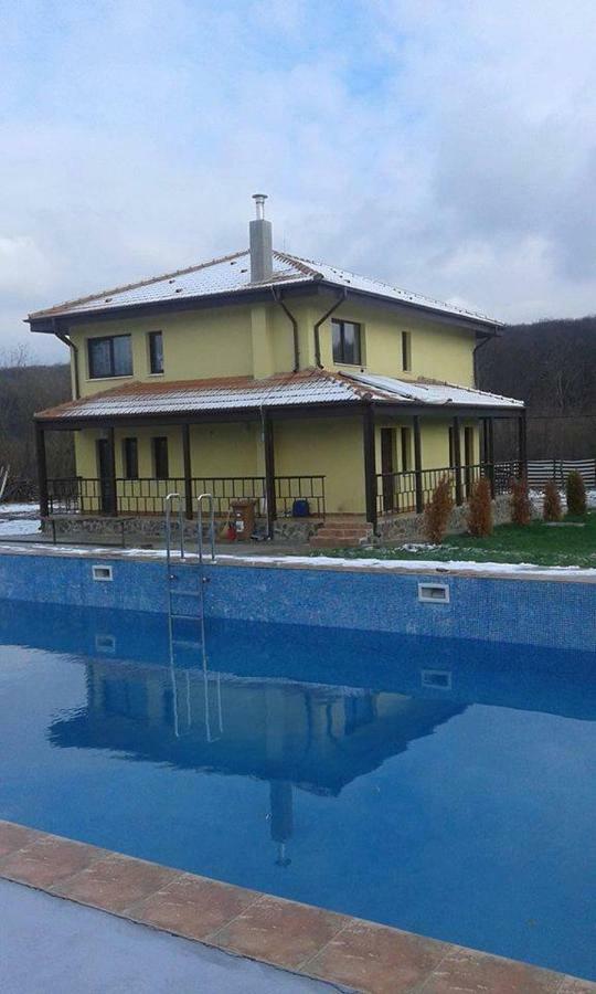 Hotel Pensiunea Casa Vanatorului Oteleni Zewnętrze zdjęcie