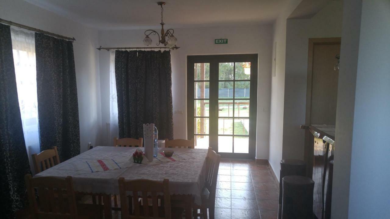 Hotel Pensiunea Casa Vanatorului Oteleni Zewnętrze zdjęcie