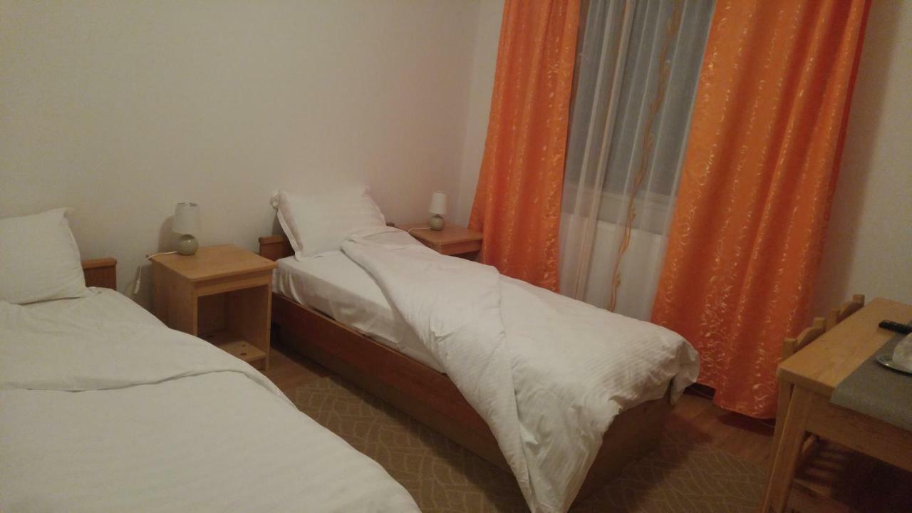 Hotel Pensiunea Casa Vanatorului Oteleni Zewnętrze zdjęcie